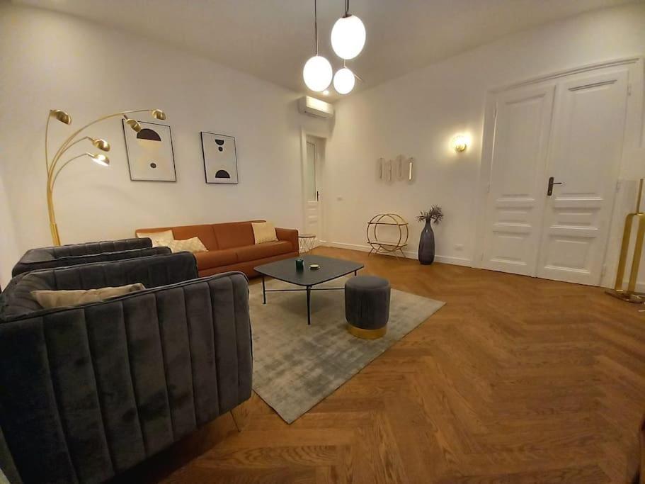 的里雅斯特Art Deco Design公寓 外观 照片